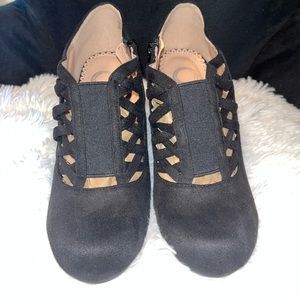 Journey Collection Piper Shoes Black size 7